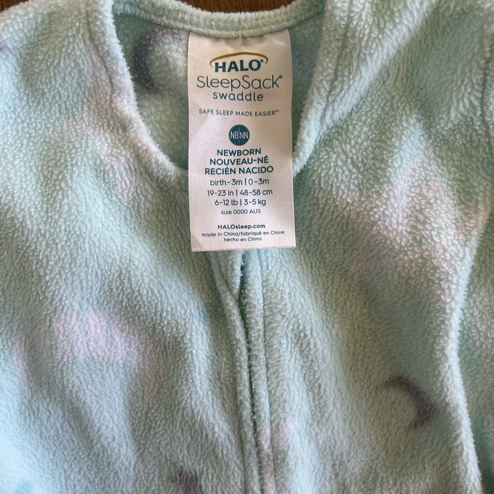 Halo Micro-fleece swaddle NB